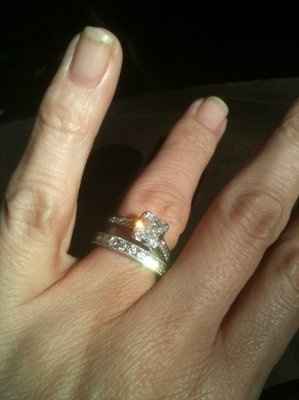 ok so I know a post like this was done not to long ago...but since we have some newbies..E-RINGS! lo