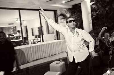 POST pics of your dress, your flowers, your man,  friend lighting cig of a tiki torch & your boobs!