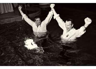 what is with the no cash bar stand?