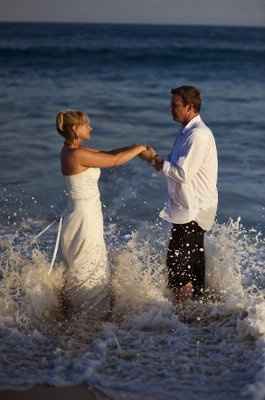 Is anyone doing a trash the dress session?