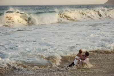 Is anyone doing a trash the dress session?