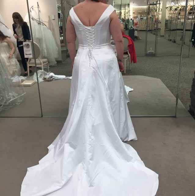 Let me see your DRESS!