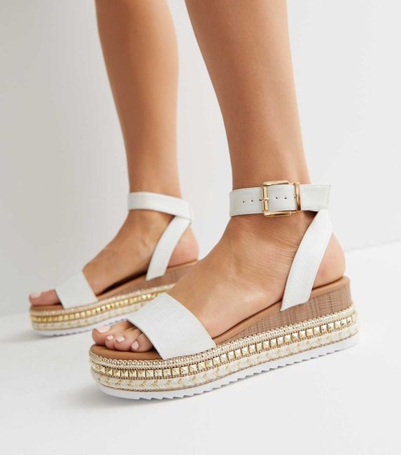 Beach Wedding - Shoes or no shoes? - 2