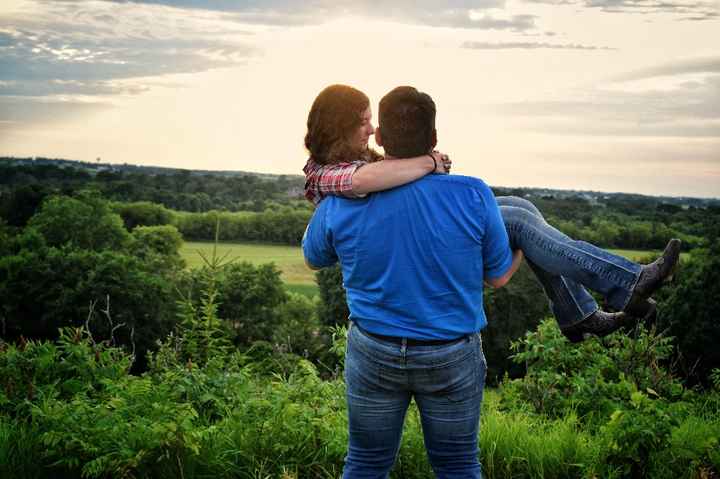Show me your engagement photos! - 3