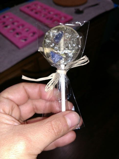 Omg our lolipop favors are too cute