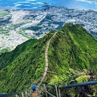 Stairway To Heaven Hike, Oahu