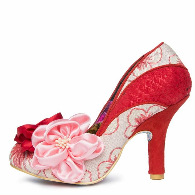 We saw Dresses - Can we see Wedding Shoes - 1