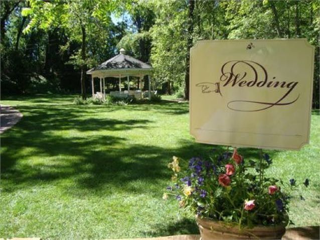 Small vs big wedding