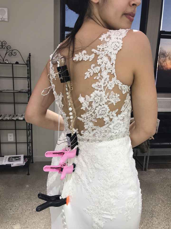  Help me with the dress - 4