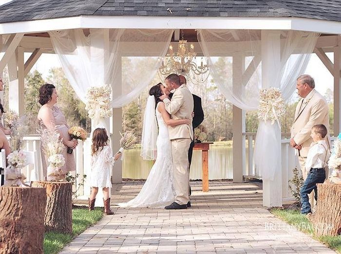speaking of ceremony decor