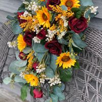 Coronavirus might highjack wedding: fake or real flowers - 2