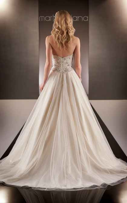 Who designed your dress?