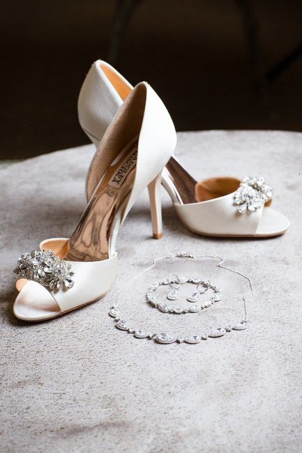 Show me your shoes ladies