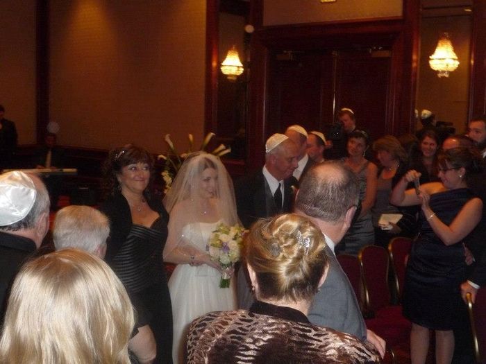 I AM BACK AS A MRS!!! (with some pics!!!)