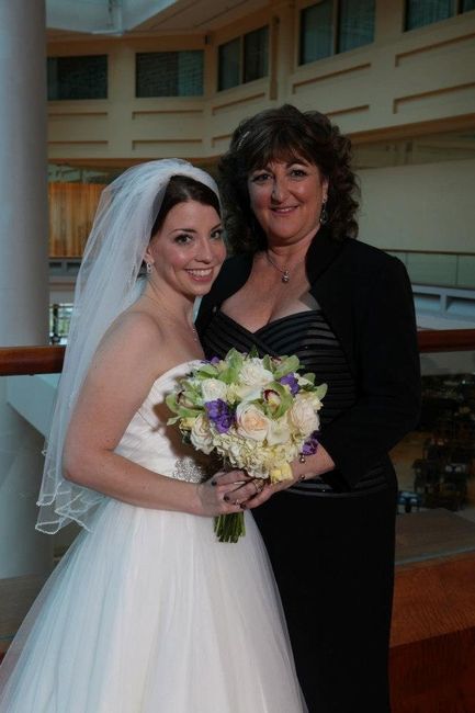 Let's see your flowers/bouquets/bouquet alternatives!