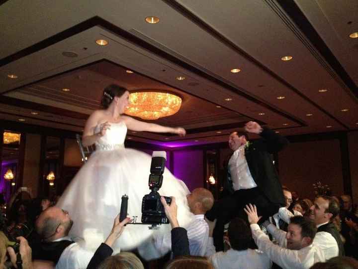 I AM BACK AS A MRS!!! (with some pics!!!)