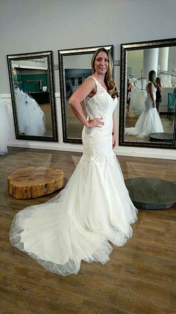 Show me your dresses!!