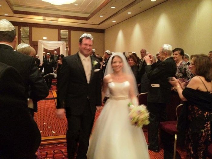 I AM BACK AS A MRS!!! (with some pics!!!)