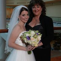 Let's see your flowers/bouquets/bouquet alternatives!