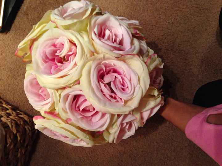 DIY brooch bouquet