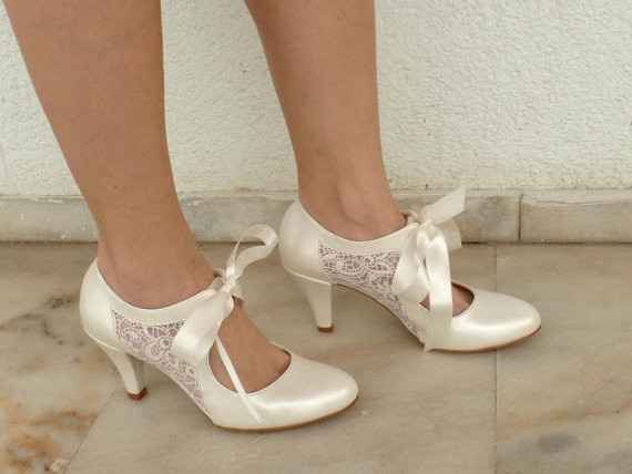 Show us your Bridal Shoes!!