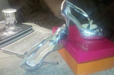 i wanna see your shoes!!