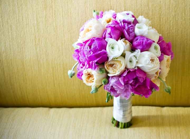Bouquets: real or fake flowers?