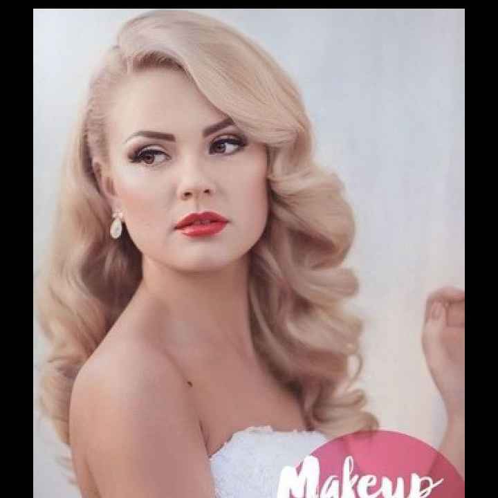  Hair combs and hair pins! - 1