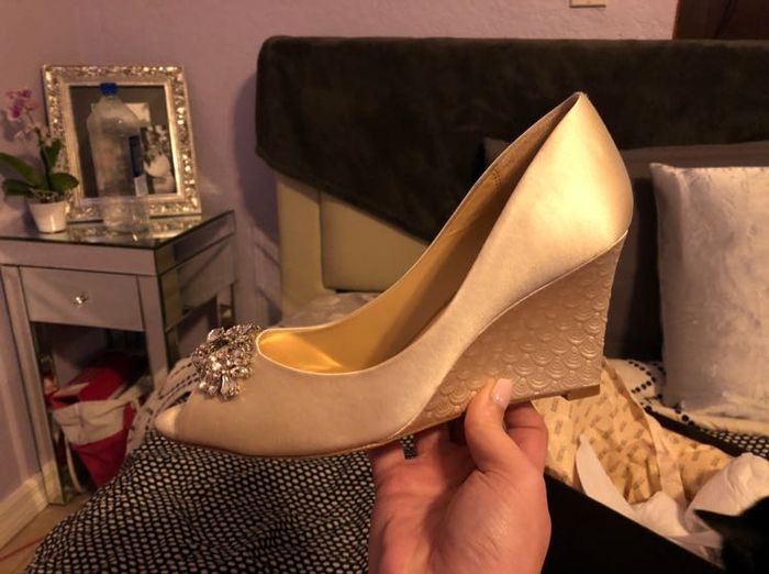 Show me your wedding shoes, any wedge heels in the house? 11