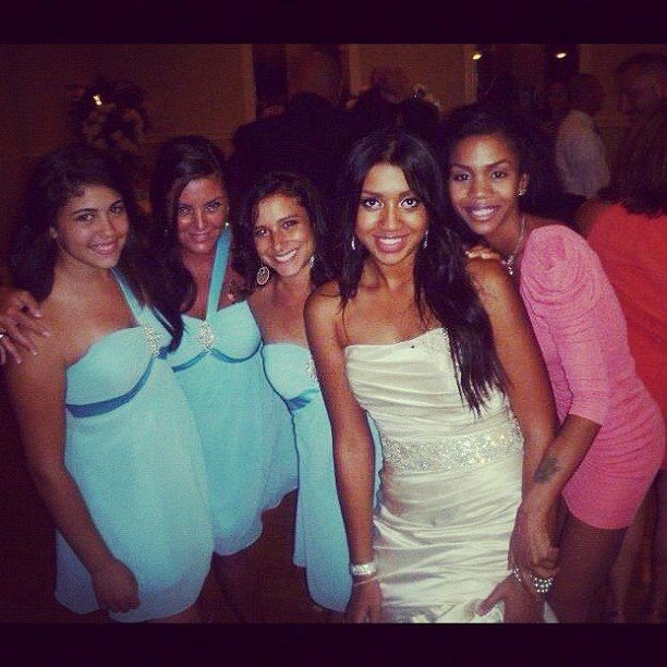 IM MARRIED!!! Some Pics & Advice *Updated* w/ sneak peek Not touched up Professional Pics :) PIC HEA