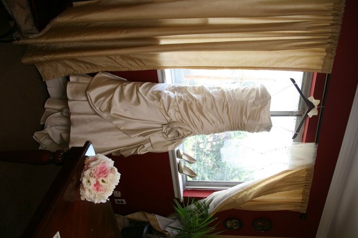 IM MARRIED!!! Some Pics & Advice *Updated* w/ sneak peek Not touched up Professional Pics :) PIC HEA