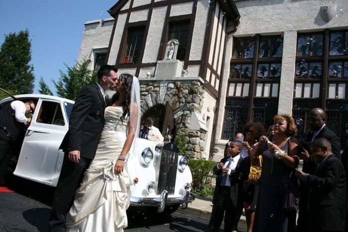 IM MARRIED!!! Some Pics & Advice *Updated* w/ sneak peek Not touched up Professional Pics :) PIC HEA