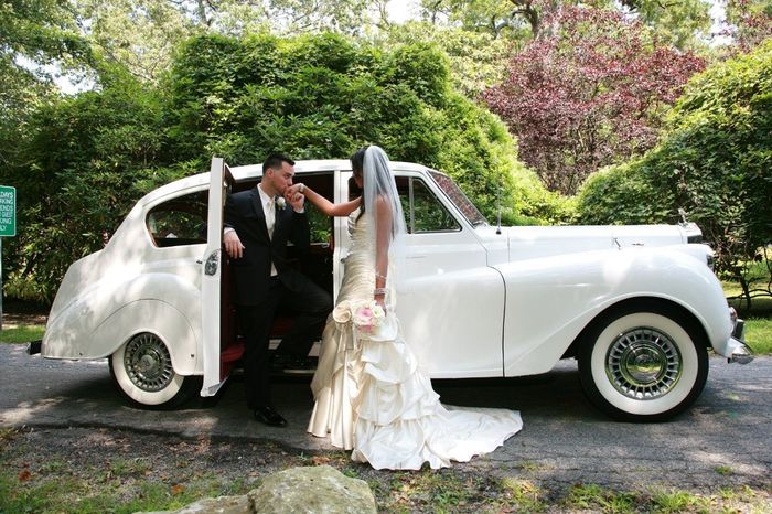 IM MARRIED!!! Some Pics & Advice *Updated* w/ sneak peek Not touched up Professional Pics :) PIC HEA