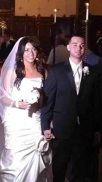 IM MARRIED!!! Some Pics & Advice *Updated* w/ sneak peek Not touched up Professional Pics :) PIC HEA