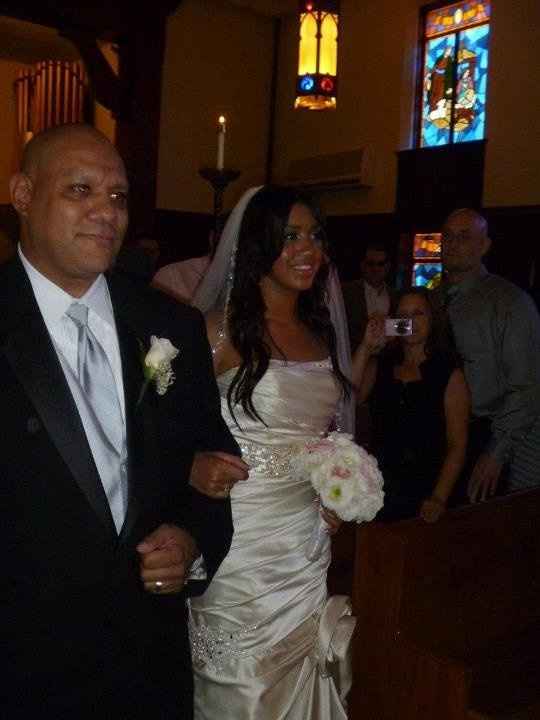 IM MARRIED!!! Some Pics & Advice *Updated* w/ sneak peek Not touched up Professional Pics :) PIC HEA