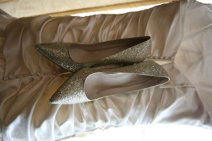 IM MARRIED!!! Some Pics & Advice *Updated* w/ sneak peek Not touched up Professional Pics :) PIC HEA