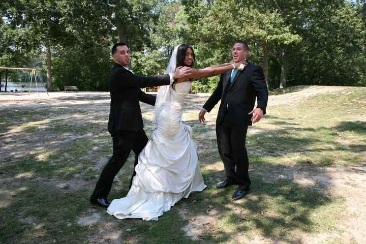 IM MARRIED!!! Some Pics & Advice *Updated* w/ sneak peek Not touched up Professional Pics :) PIC HEA