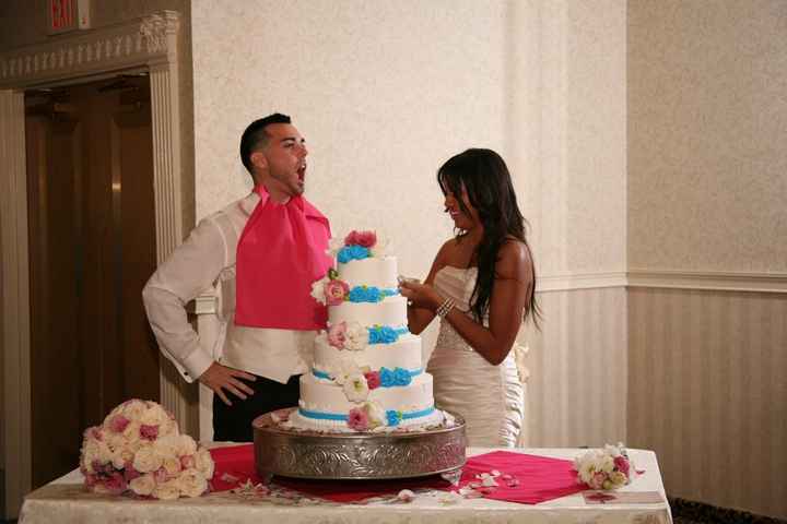 IM MARRIED!!! Some Pics & Advice *Updated* w/ sneak peek Not touched up Professional Pics :) PIC HEA