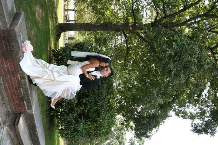 IM MARRIED!!! Some Pics & Advice *Updated* w/ sneak peek Not touched up Professional Pics :) PIC HEA