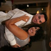 IM MARRIED!!! Some Pics & Advice *Updated* w/ sneak peek Not touched up Professional Pics :) PIC HEA