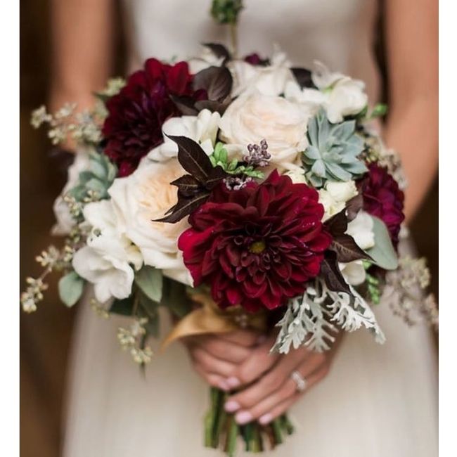 Show us your bouquets/centerpieces! (pics)