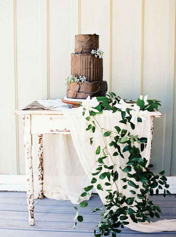 Chocolate Iced Wedding Cake