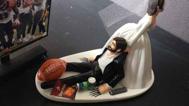 Cake topper came in - 2