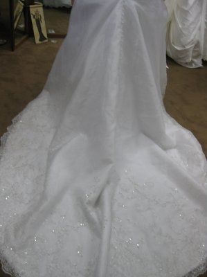 Lets see those dresses ladies!!!