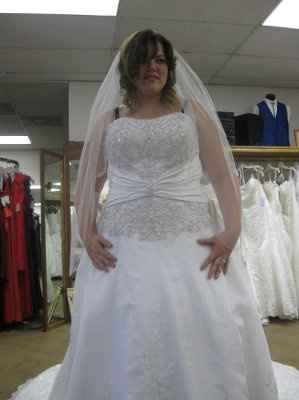 Lets see those dresses ladies!!!