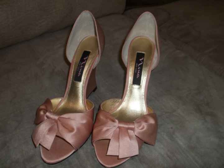 THANK YOU! THANK YOU LINDA R!!!!      *UPDATE W/ PICS*