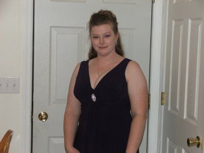 POST pics of your dress, your flowers, your man,  friend lighting cig of a tiki torch & your boobs!