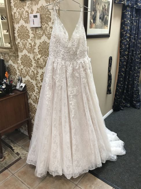 Let's see your lace wedding dresses!