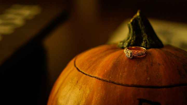 Show me... your halo engagement rings!! 💍 - 1