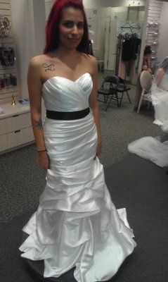 So I can finally say that i said Yes to the Dress!! *pics*